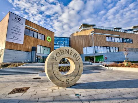 FornebuS